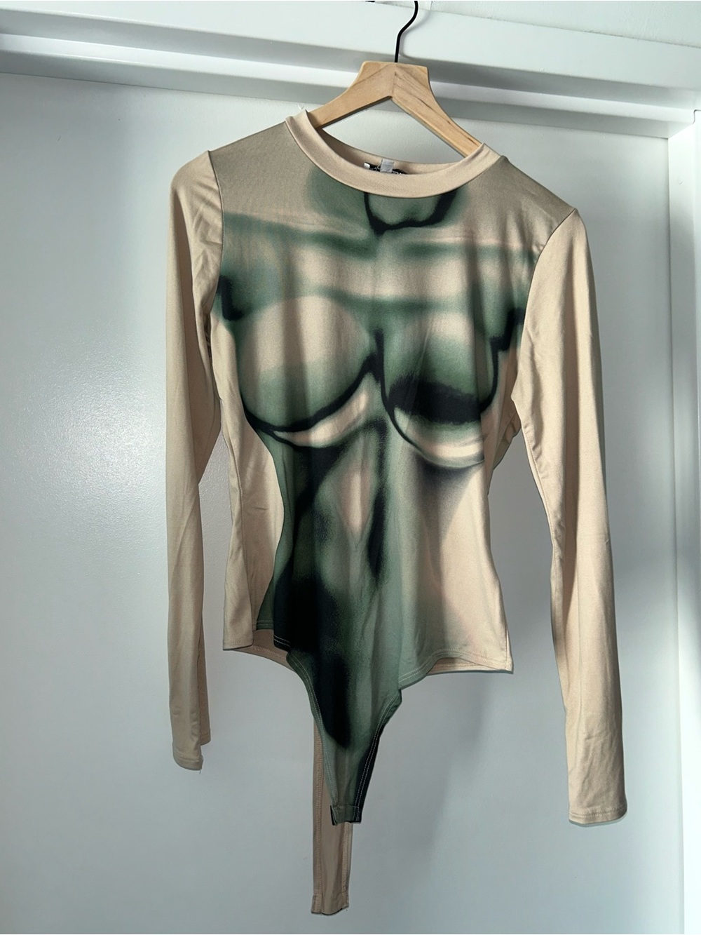 Fashion Nova Beige Long-Sleeve Bodysuit with Green Ombre Torso